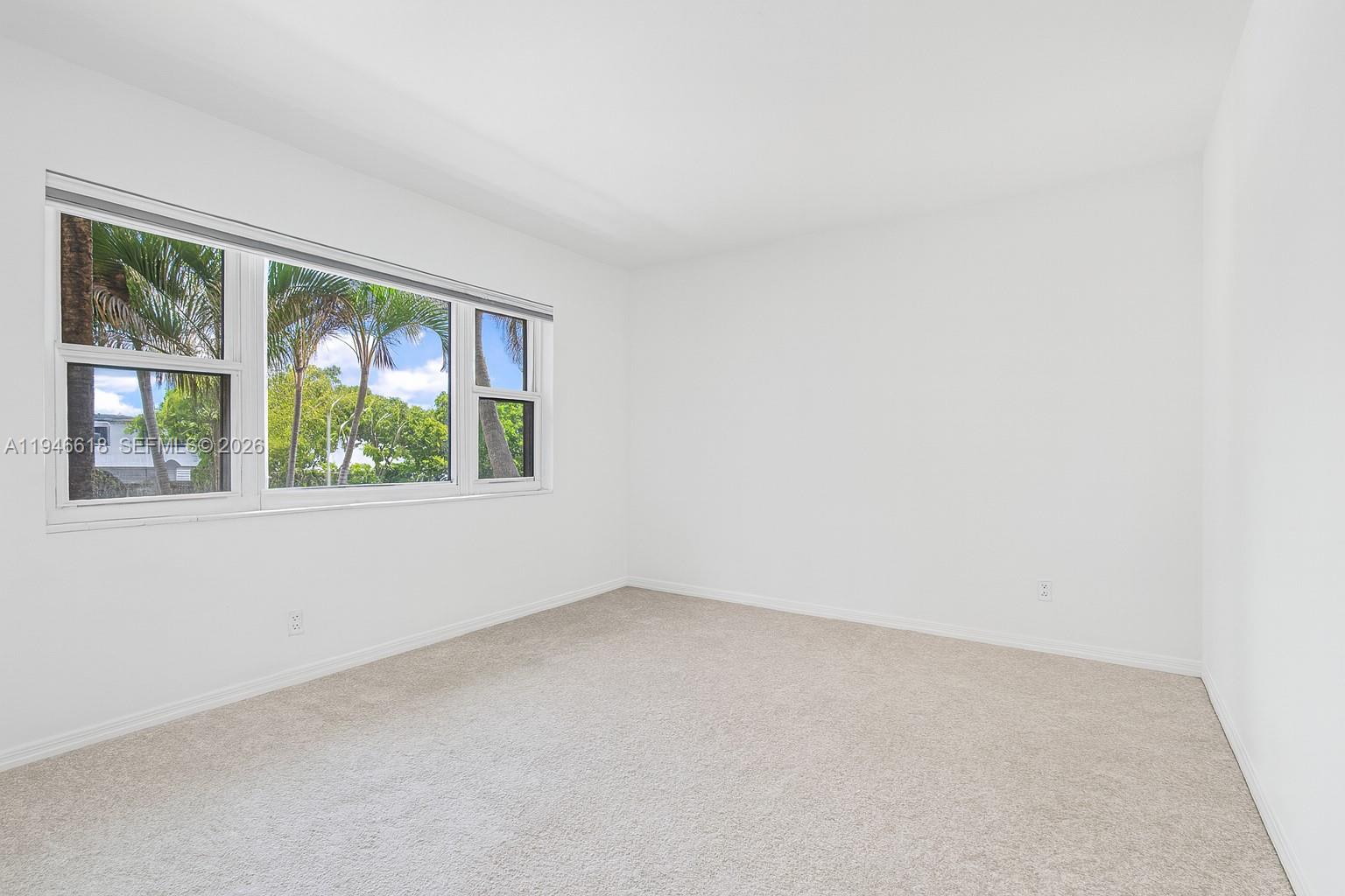 3121 NE 51st St # 203E