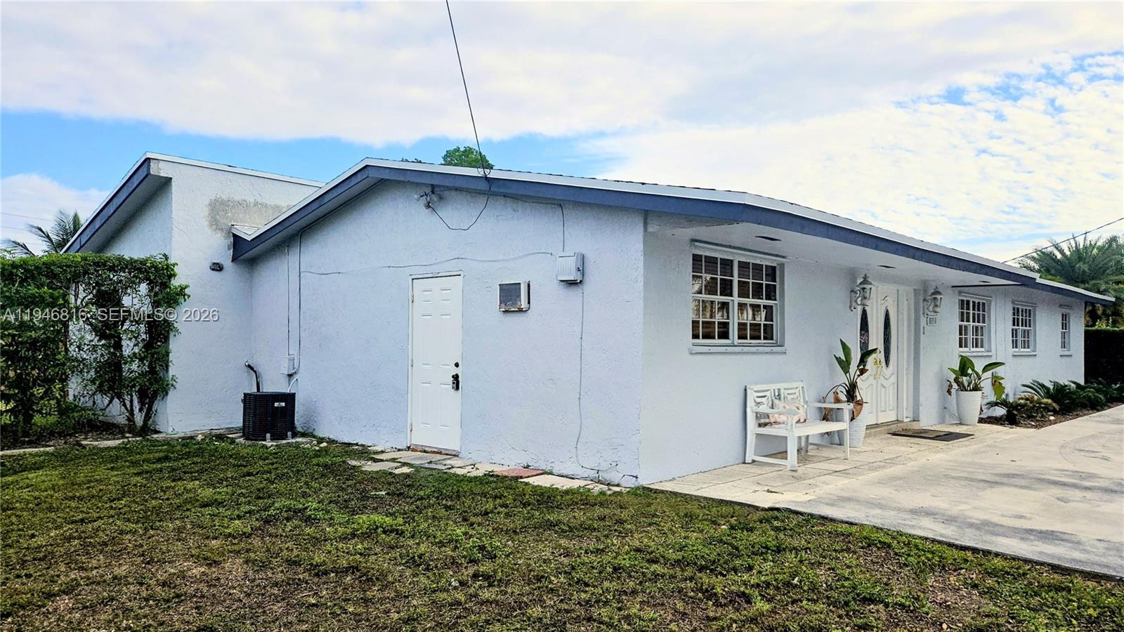 10351 SW 49th St Unit: Main