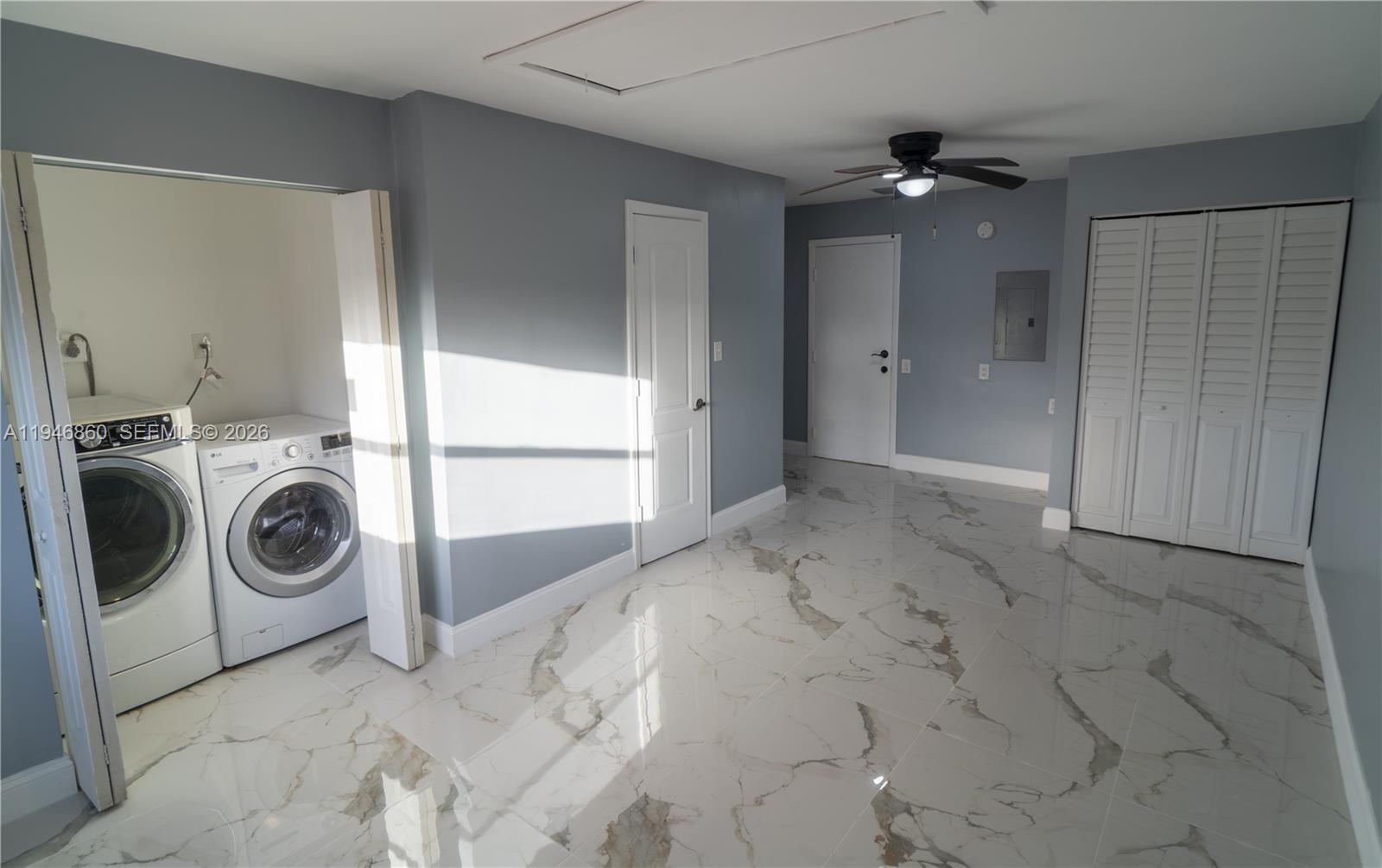 2421 SW 84th Ter