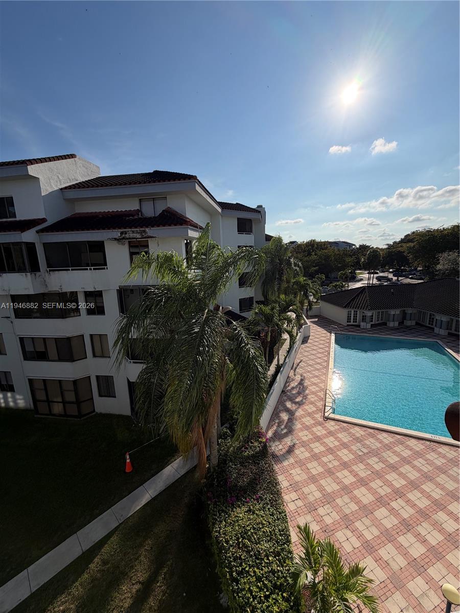 8205 SW 152nd Ave # 408 Unit: F-408