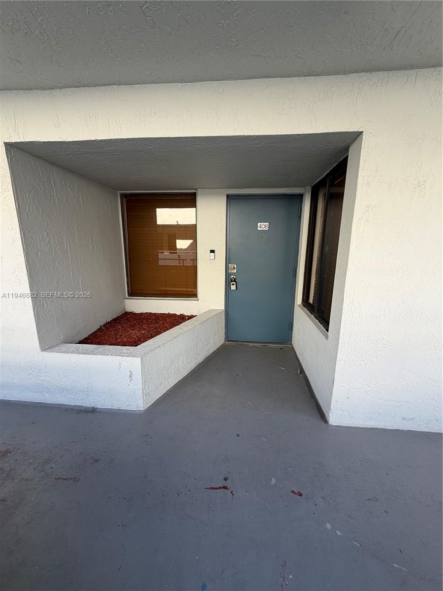 8205 SW 152nd Ave # 408 Unit: F-408