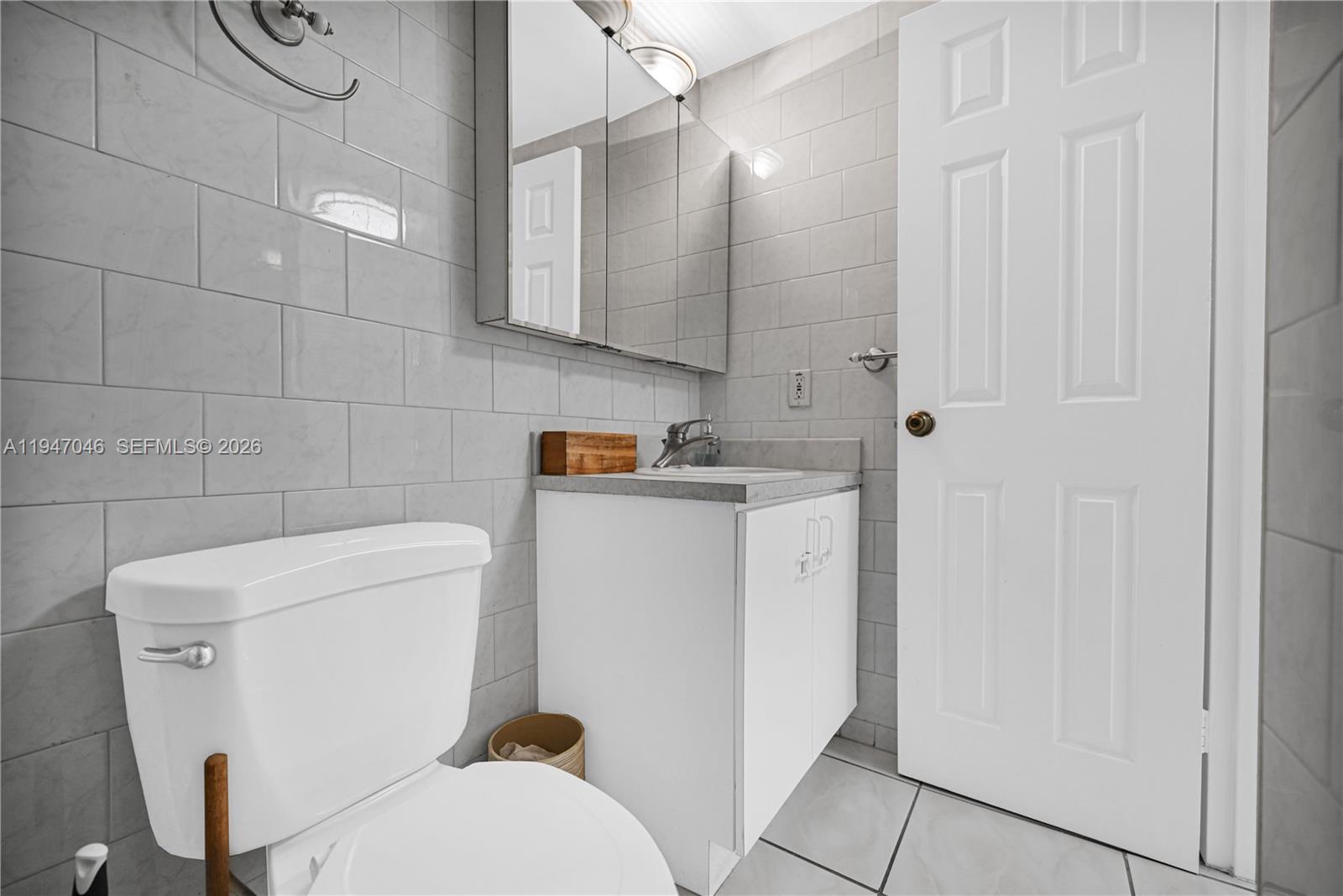 2829 Indian Creek Dr # 410