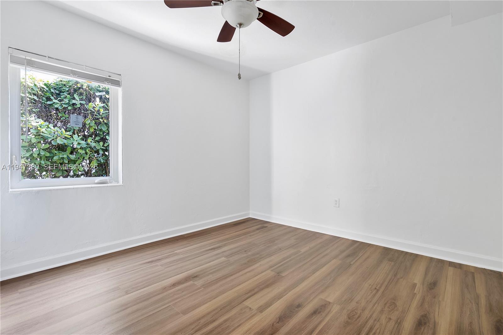 2350 SW 26th St