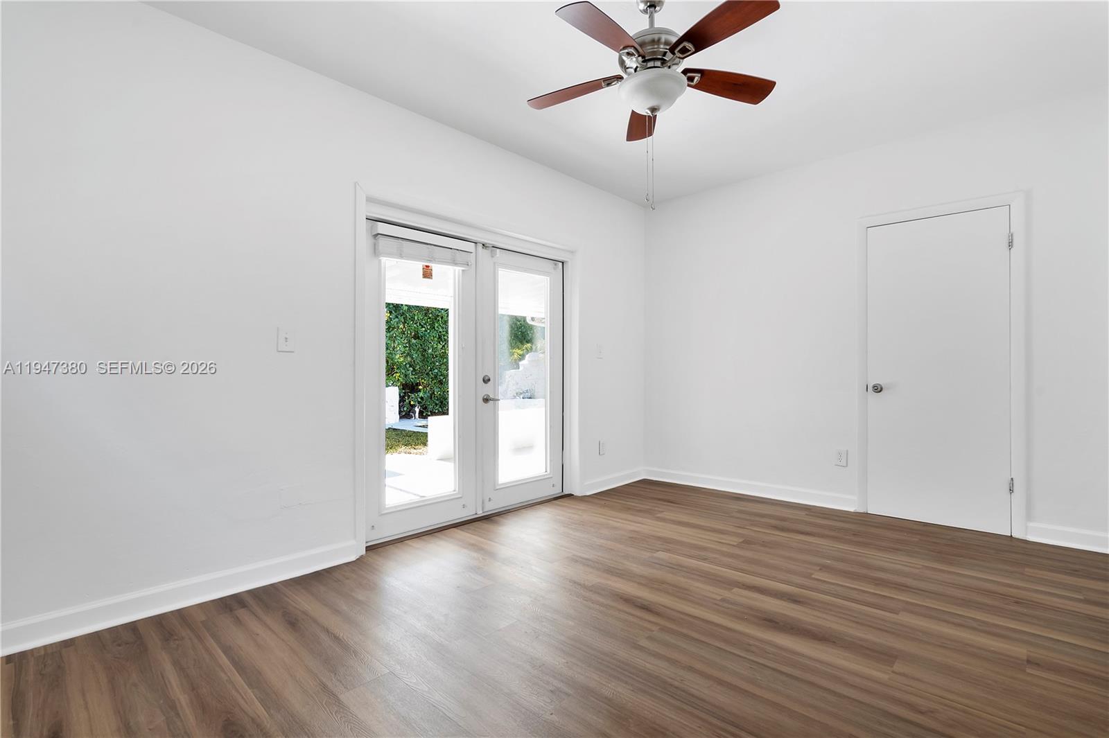 2350 SW 26th St
