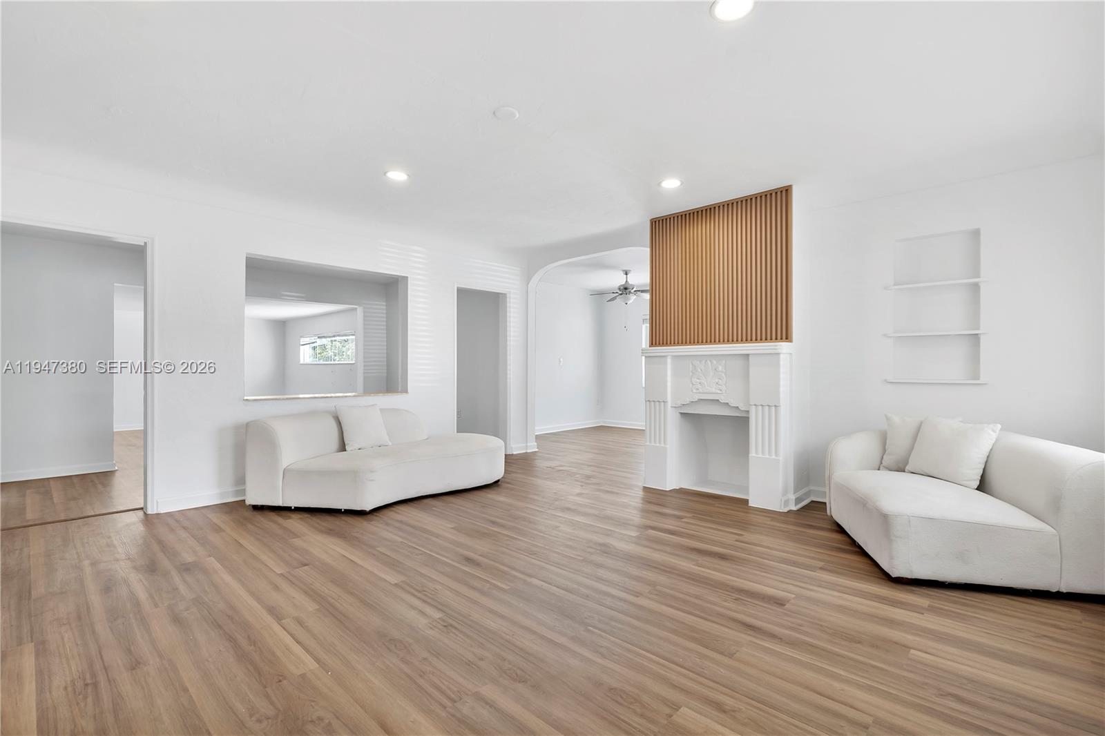 2350 SW 26th St