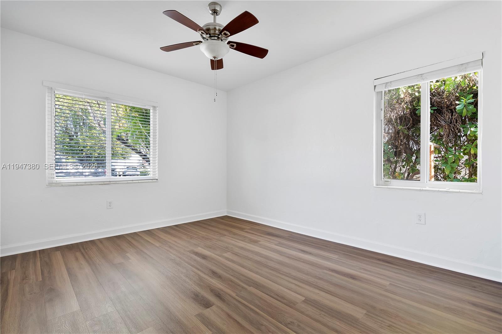 2350 SW 26th St