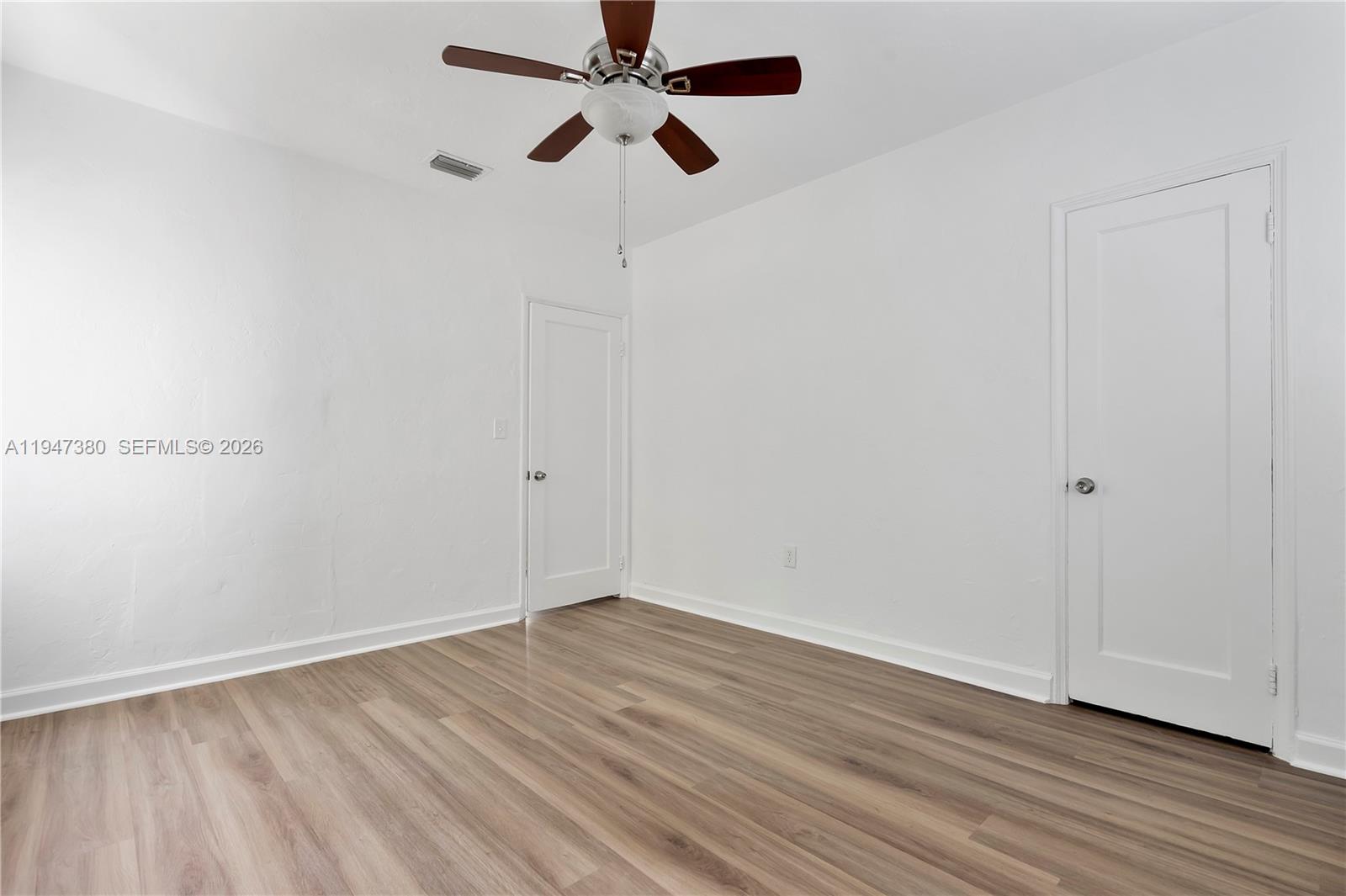 2350 SW 26th St