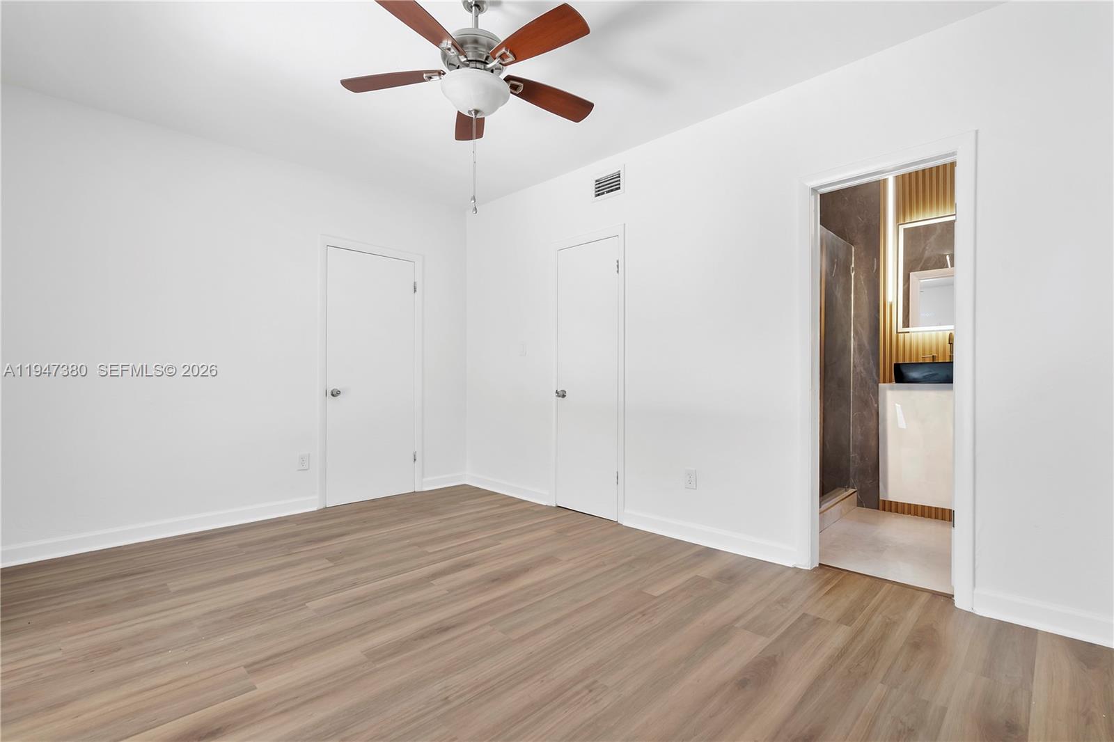 2350 SW 26th St