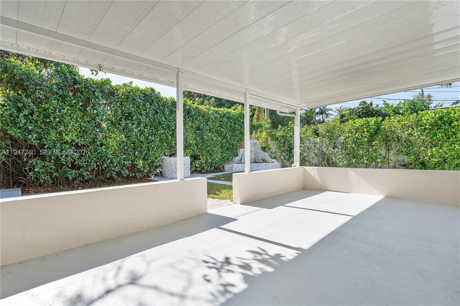 2350 SW 26th St