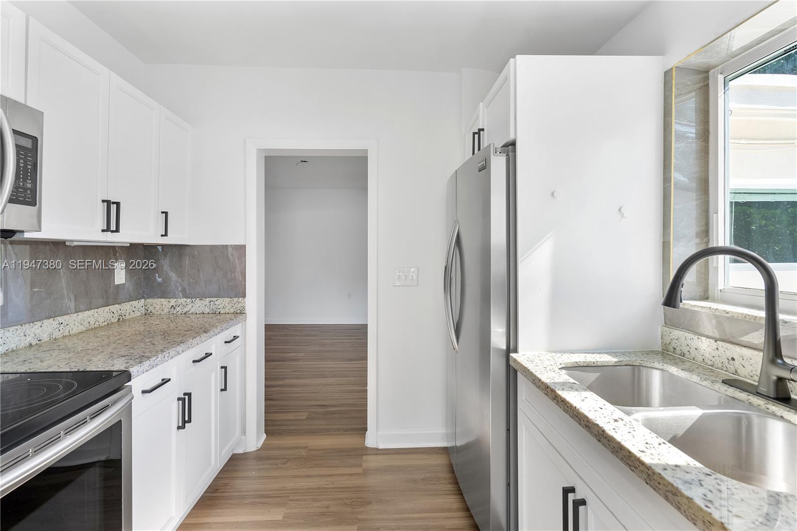 2350 SW 26th St