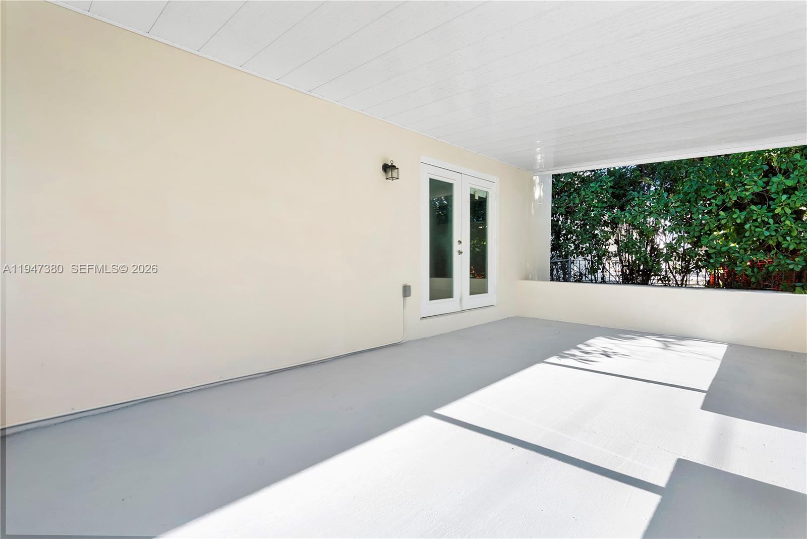 2350 SW 26th St