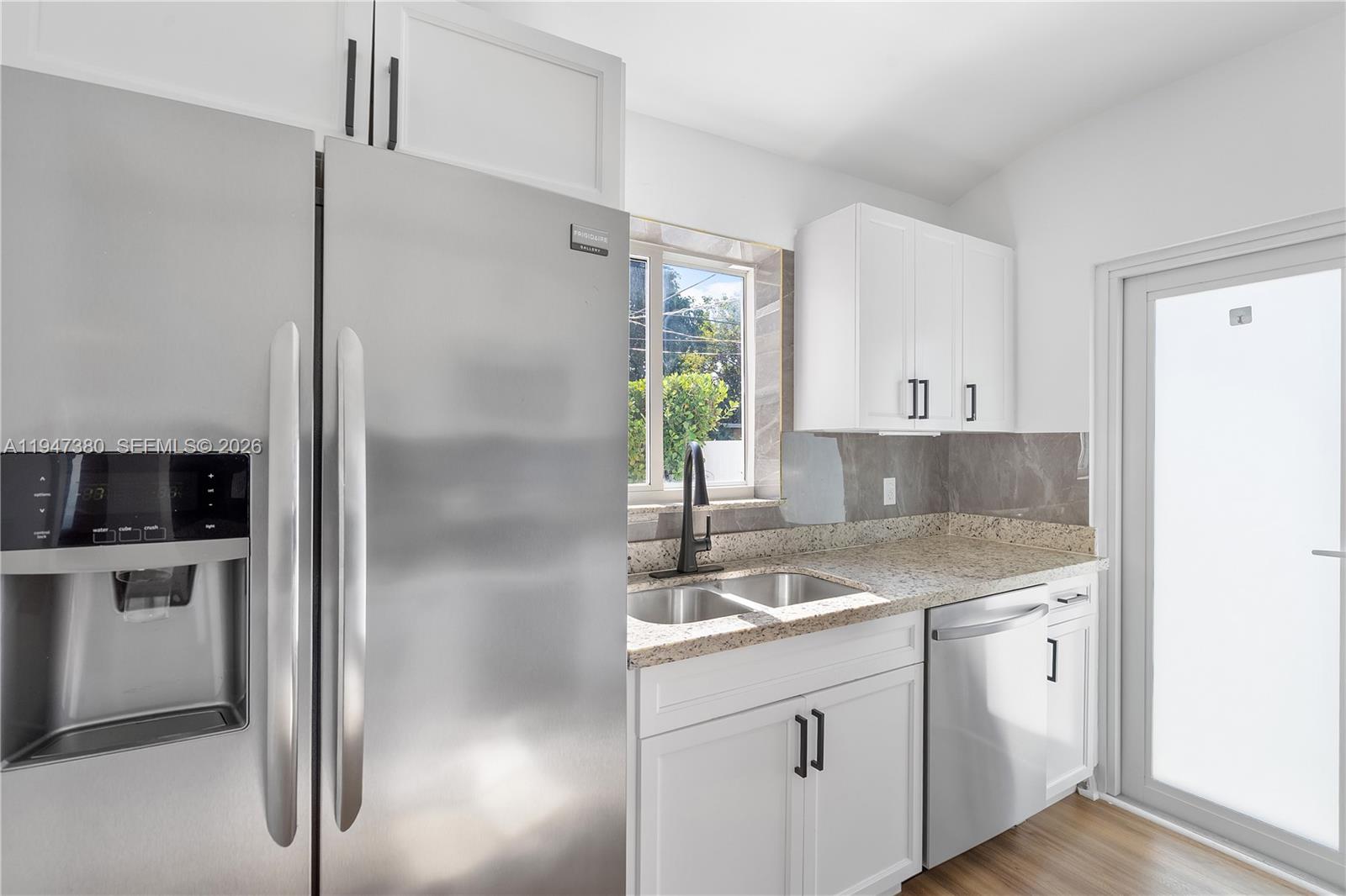 2350 SW 26th St