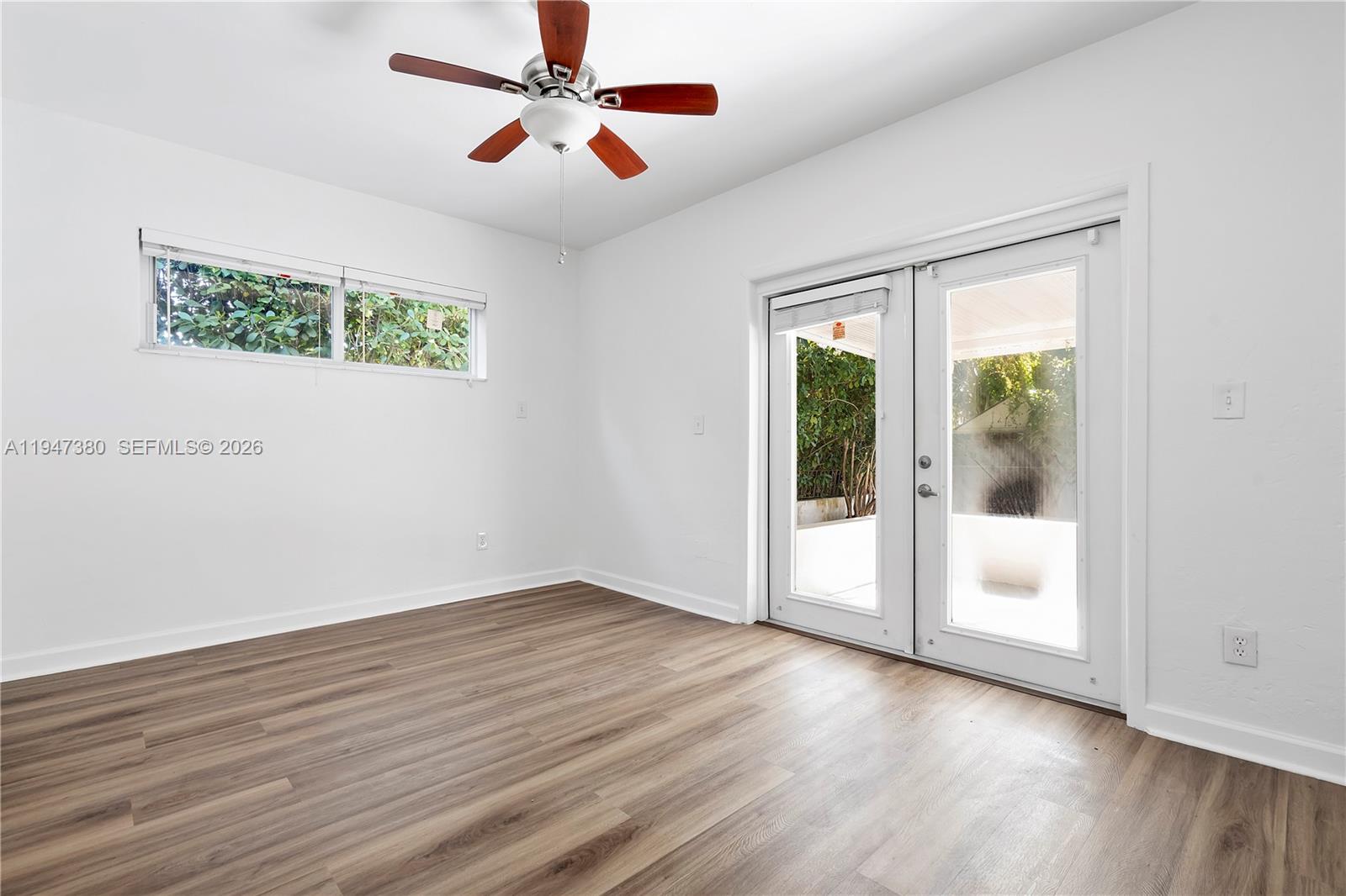 2350 SW 26th St