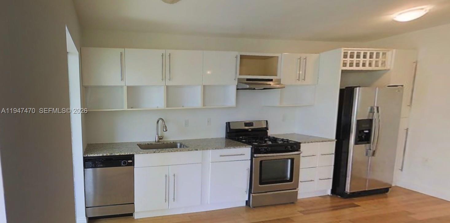 7950 Tatum Waterway Dr # N3