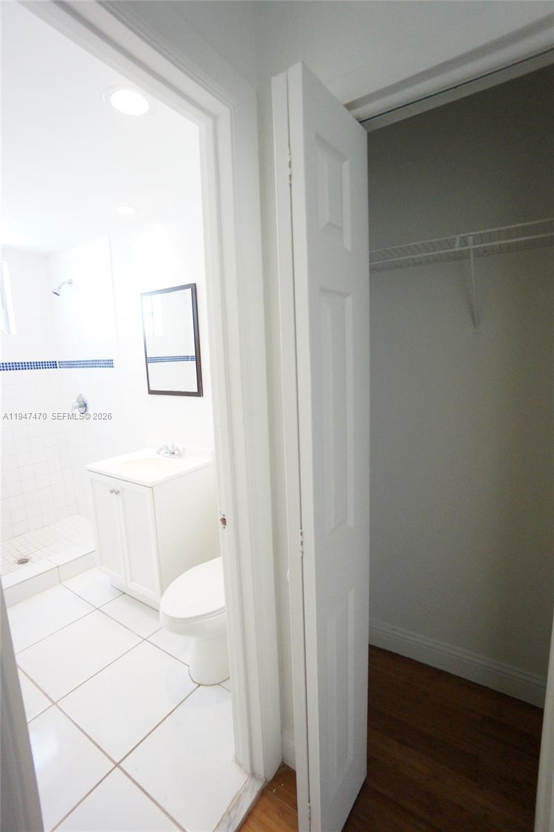 7950 Tatum Waterway Dr # N3