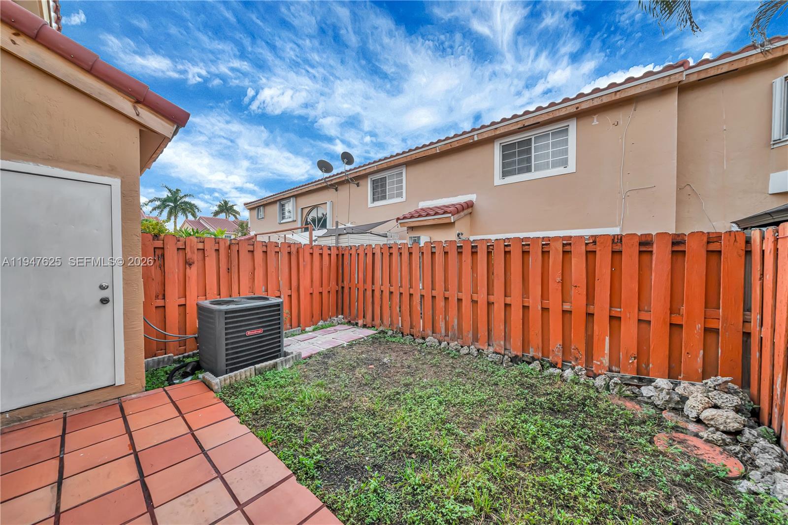 14325 SW 57th Ln # 6 Unit: 6-6