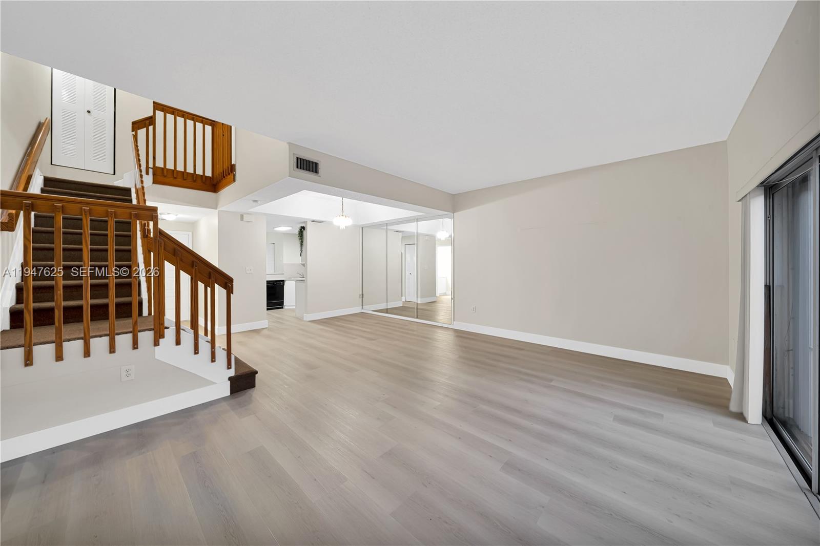 14325 SW 57th Ln # 6 Unit: 6-6