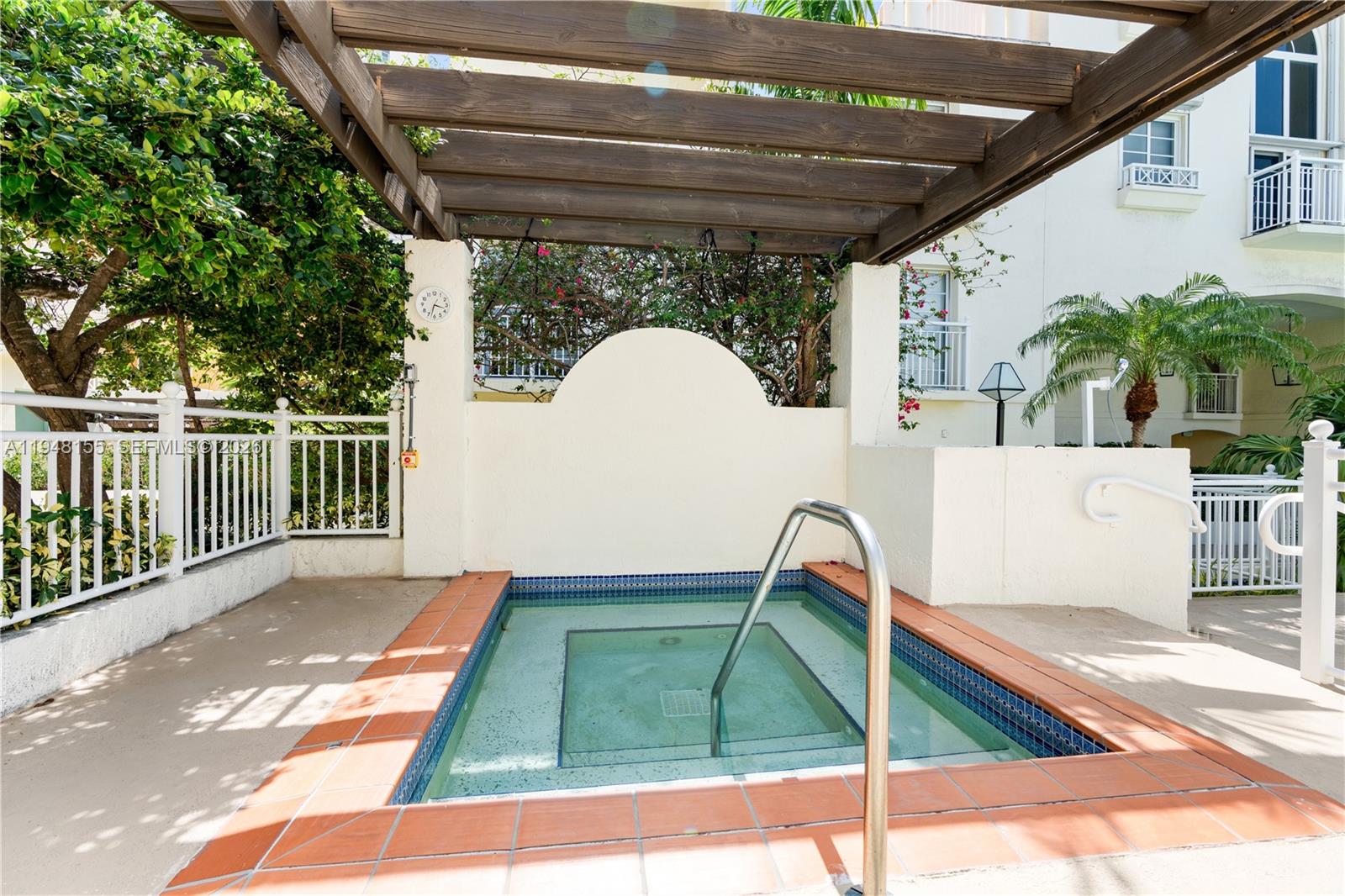 100 Meridian Ave # 216