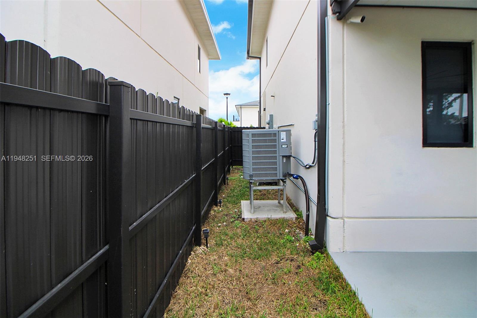 320 NW 13th Ct # 320