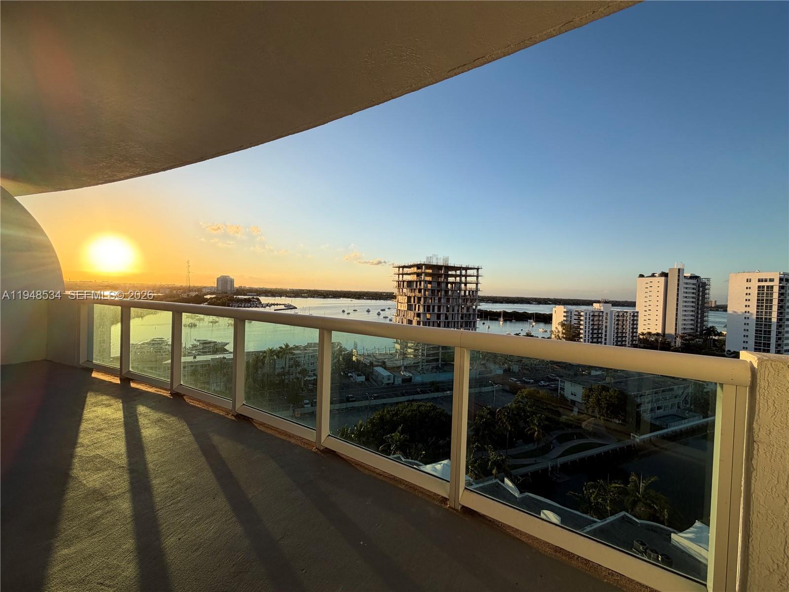 7900 Harbor Island Dr # 1216