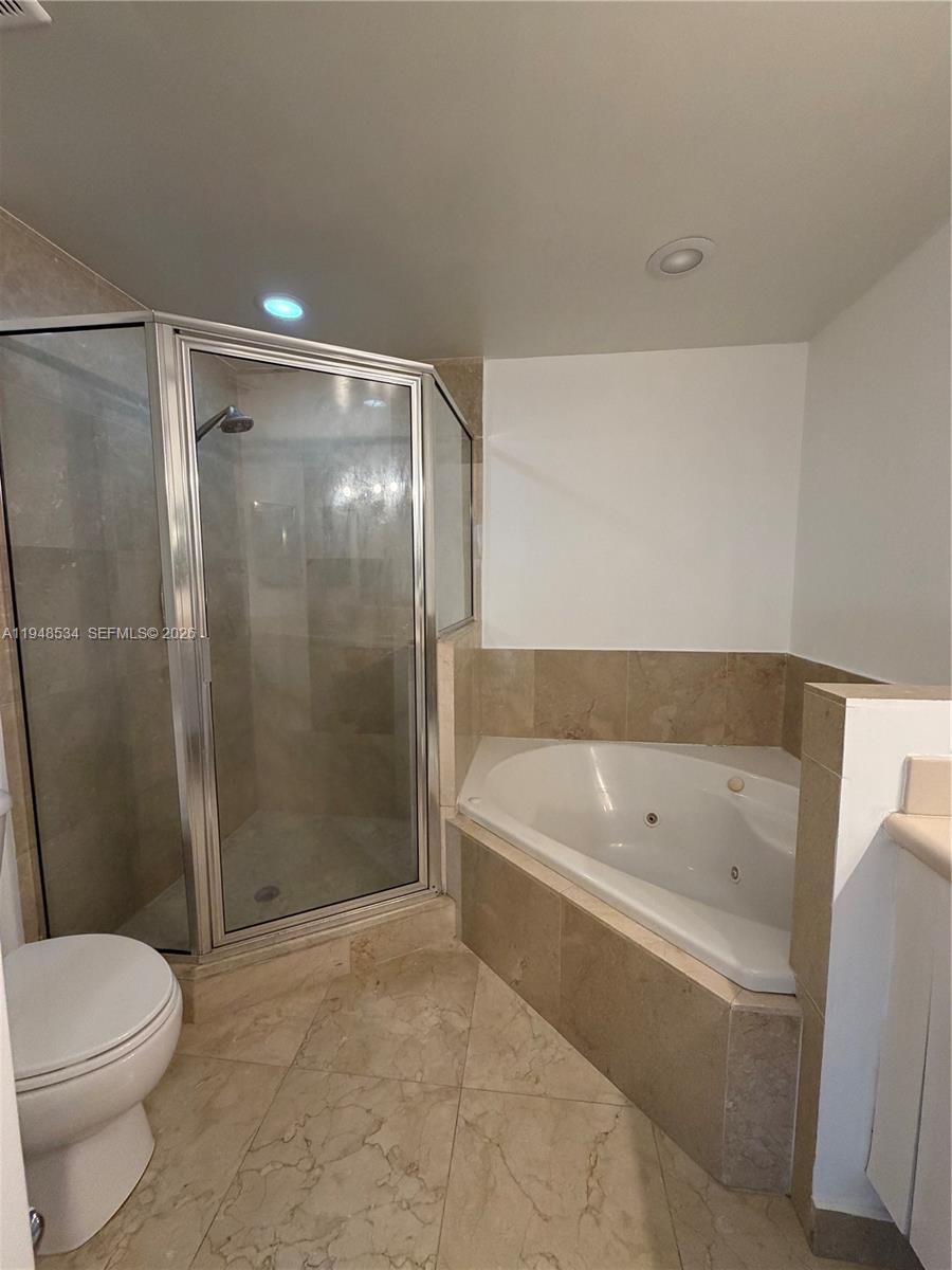 7900 Harbor Island Dr # 1216