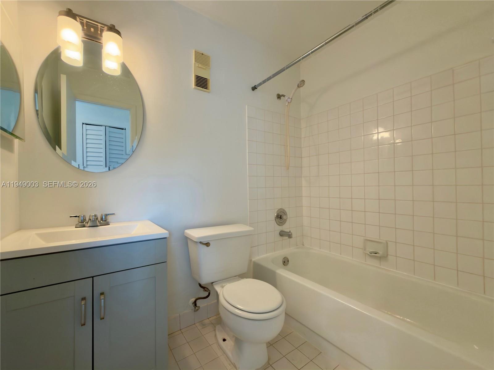 10453 NW 11th St # 206