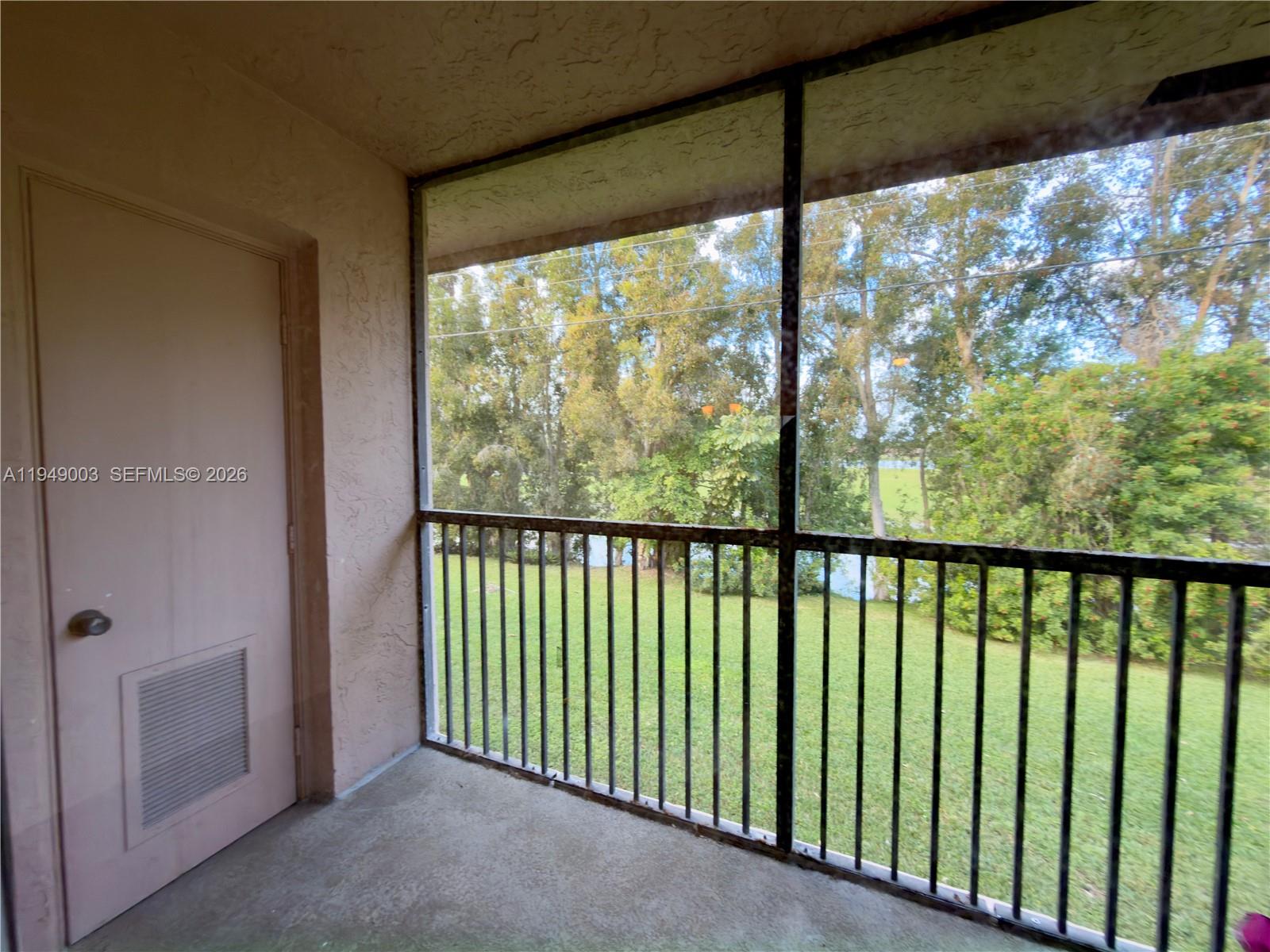 10453 NW 11th St # 206