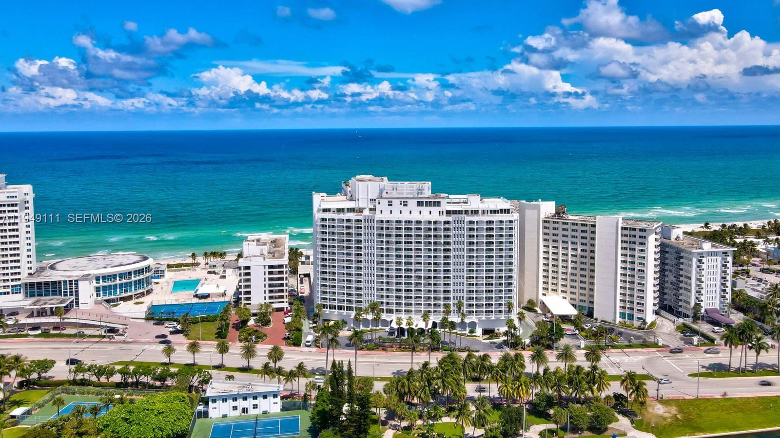 5401 Collins Ave # 340