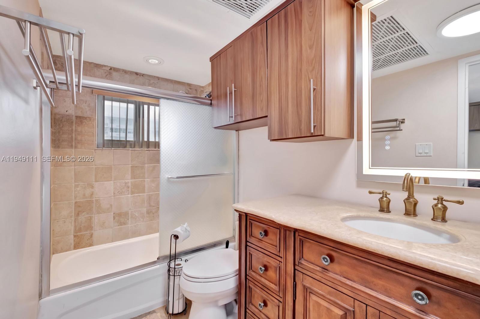 5401 Collins Ave # 340