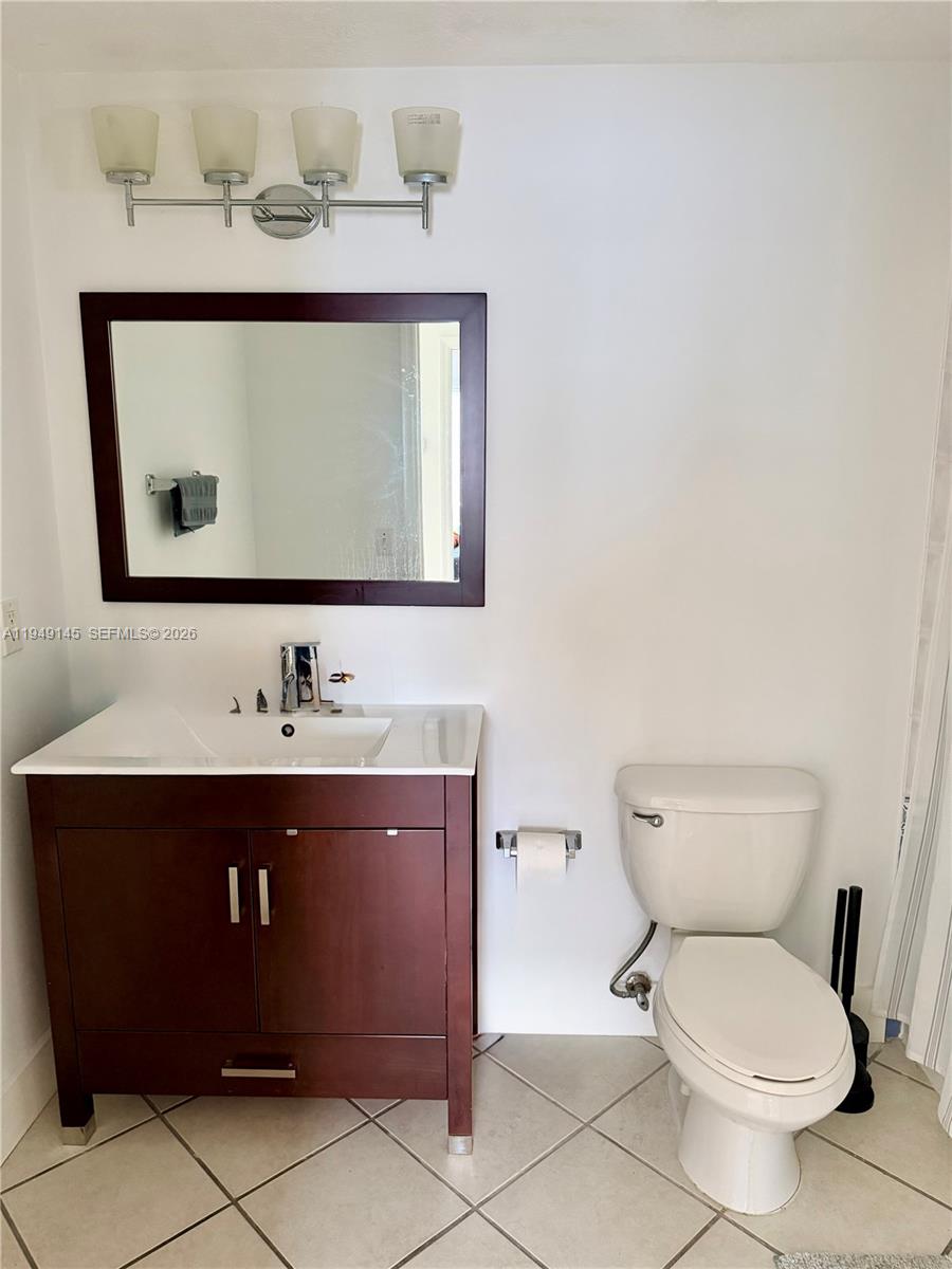 3500 Coral Way # 803