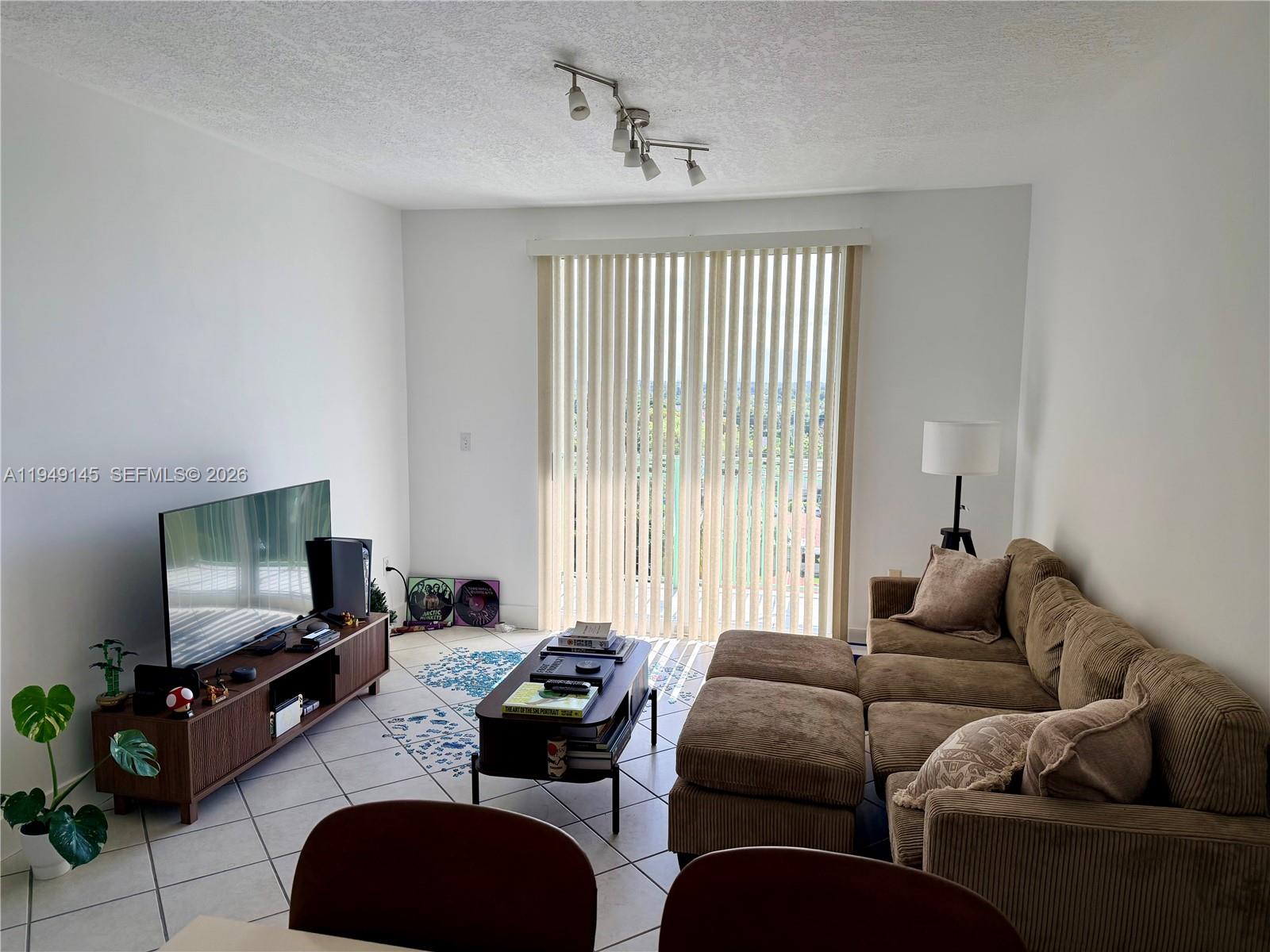 3500 Coral Way # 803