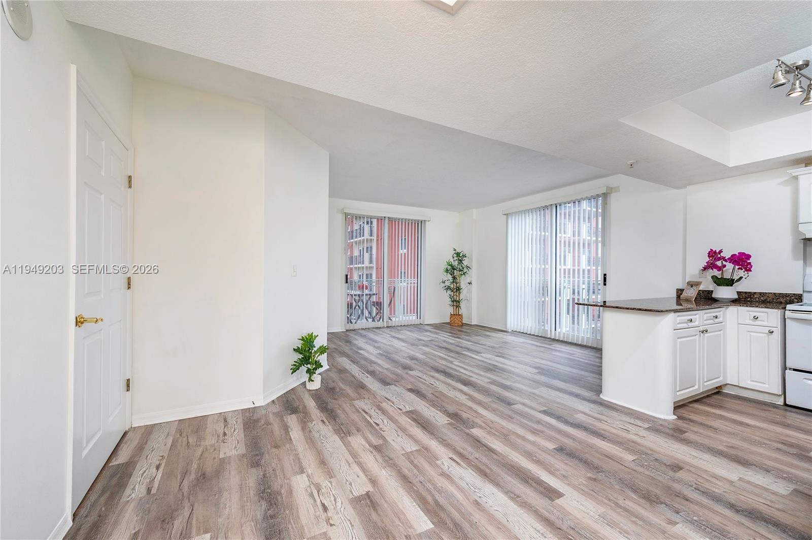 3500 Coral Way # 414