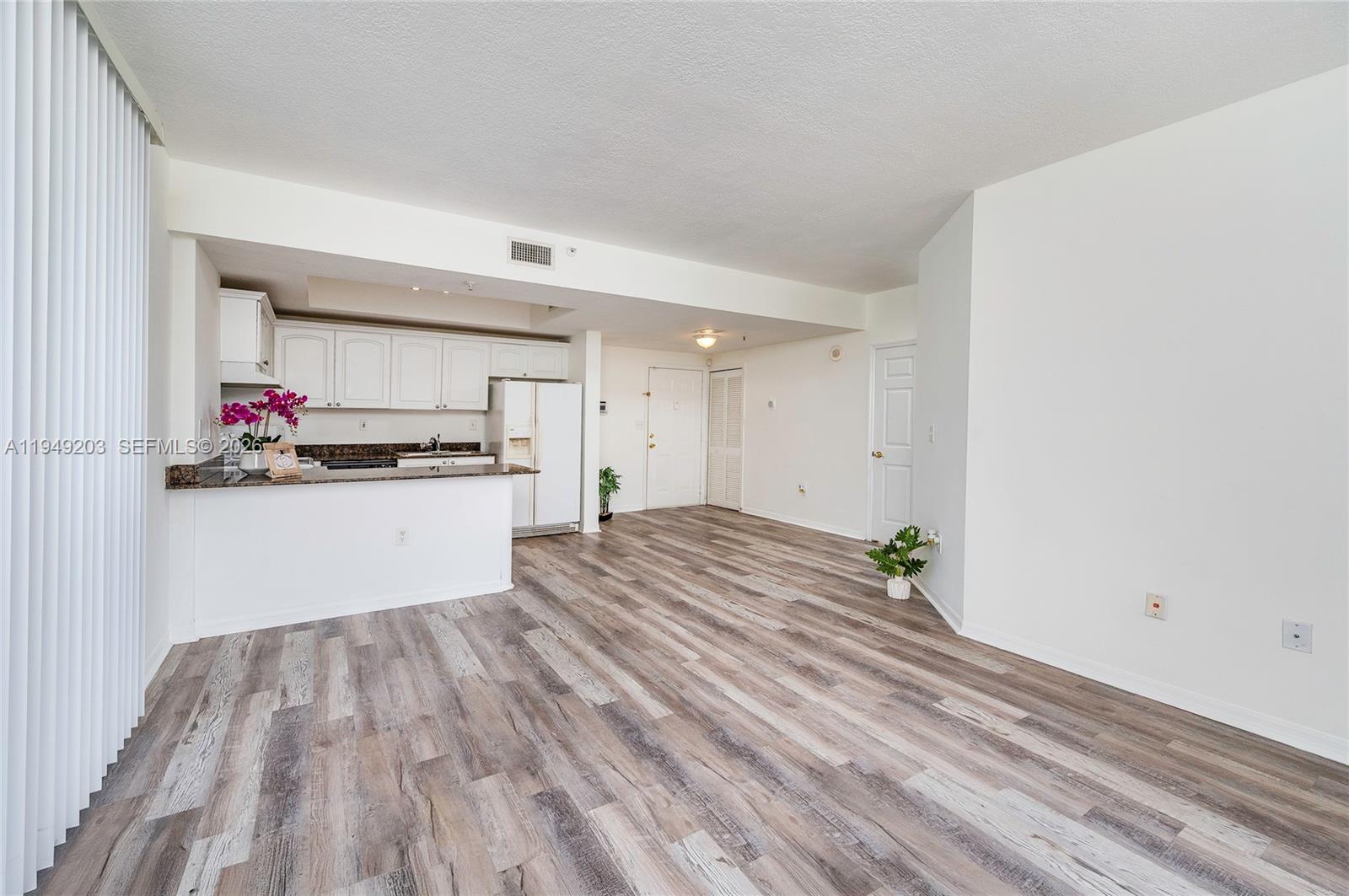 3500 Coral Way # 414