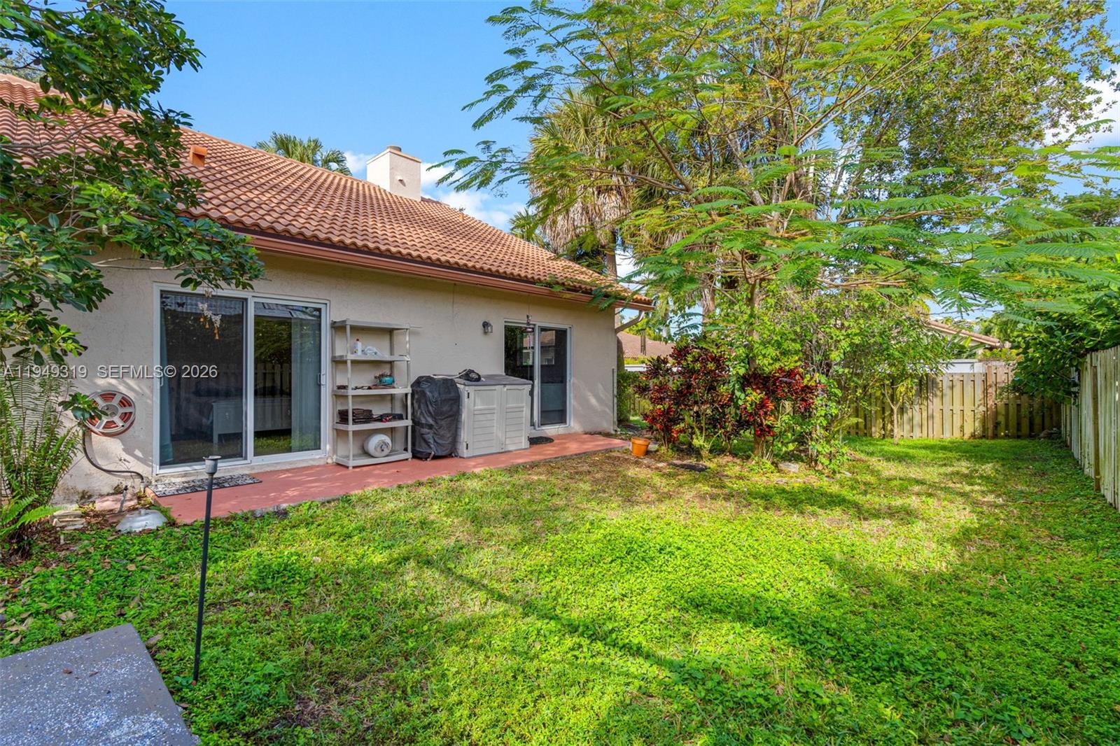 10941 W Broward Blvd