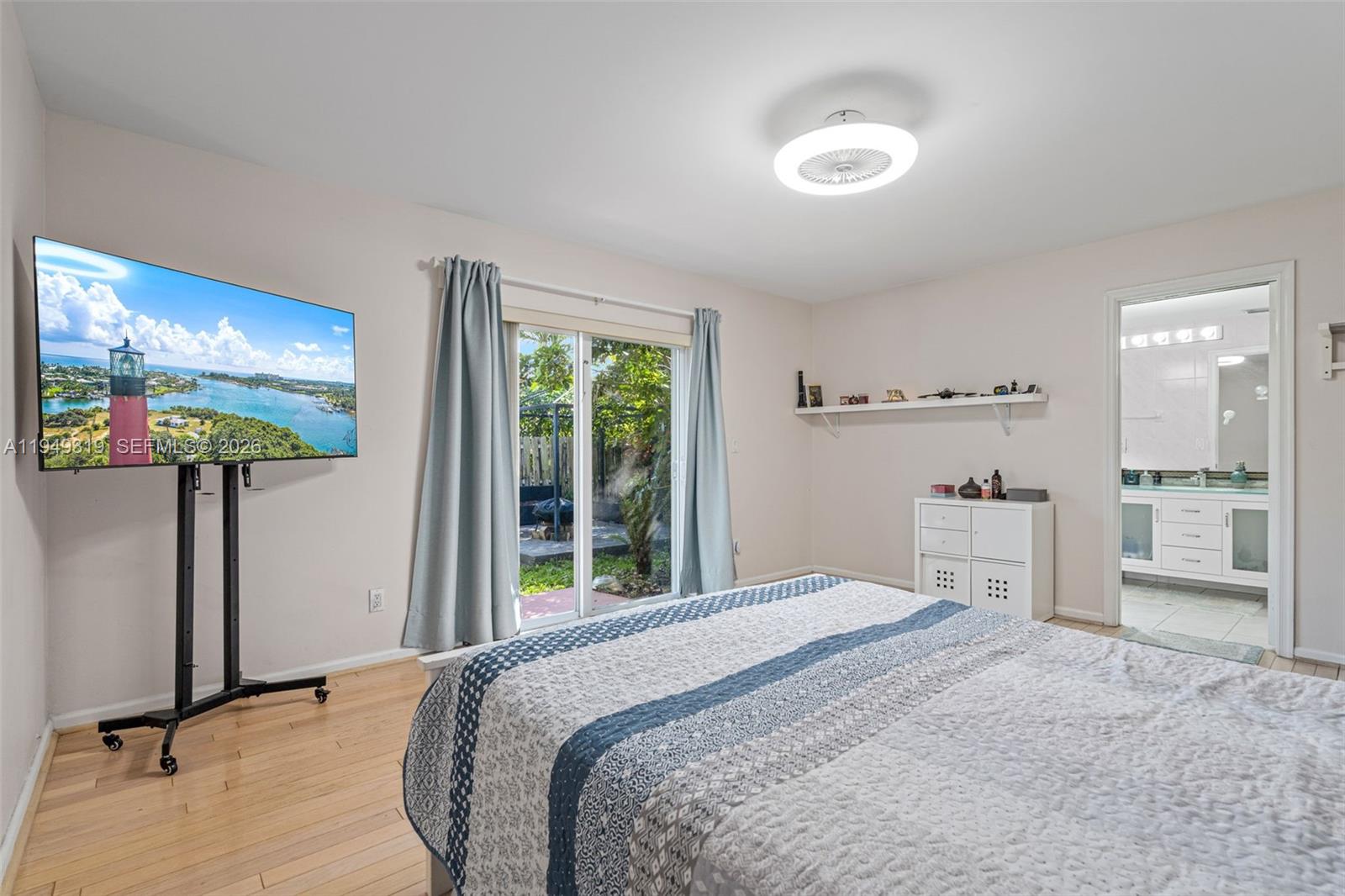 10941 W Broward Blvd