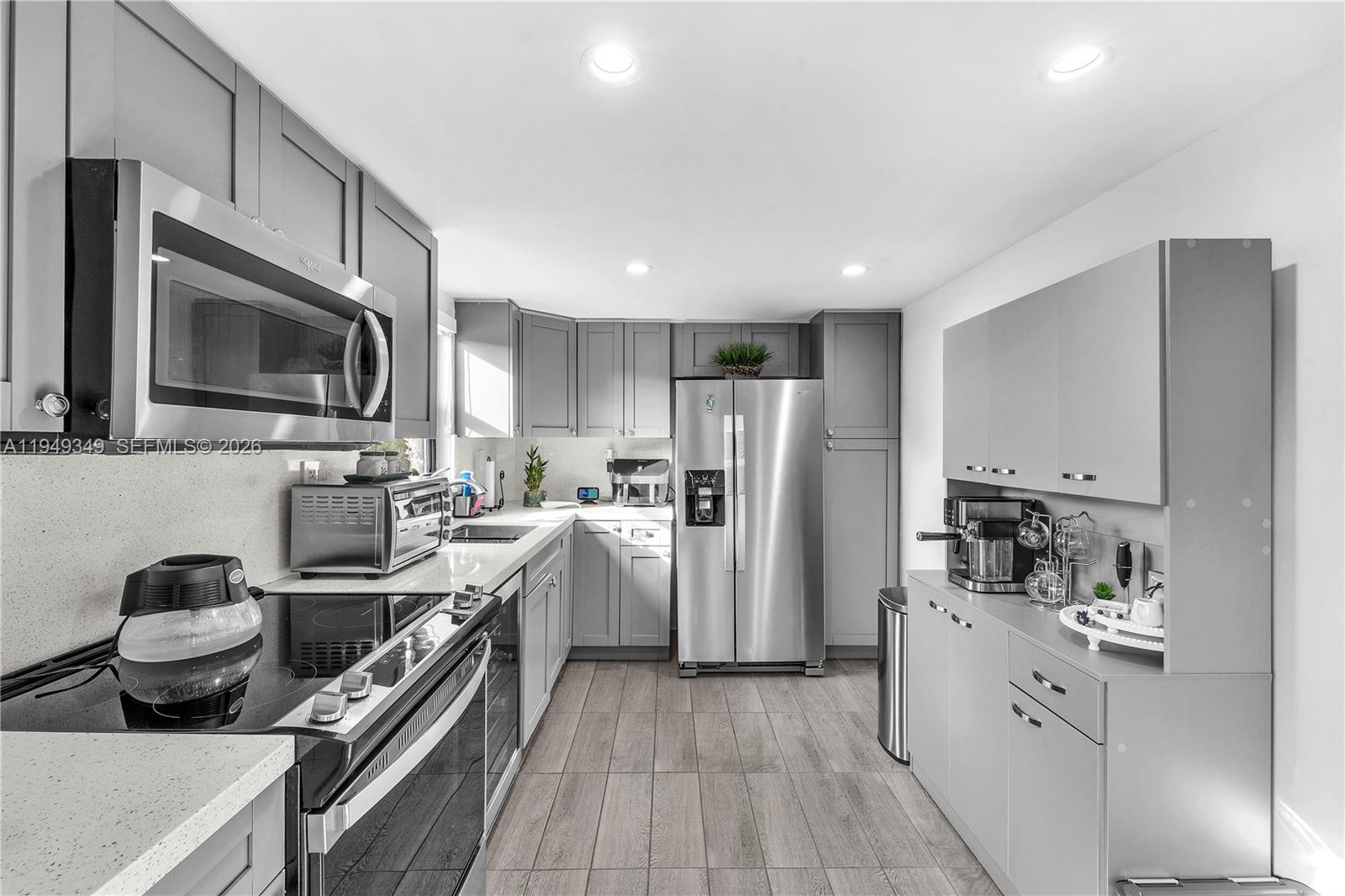 20841 San Simeon Way # 205