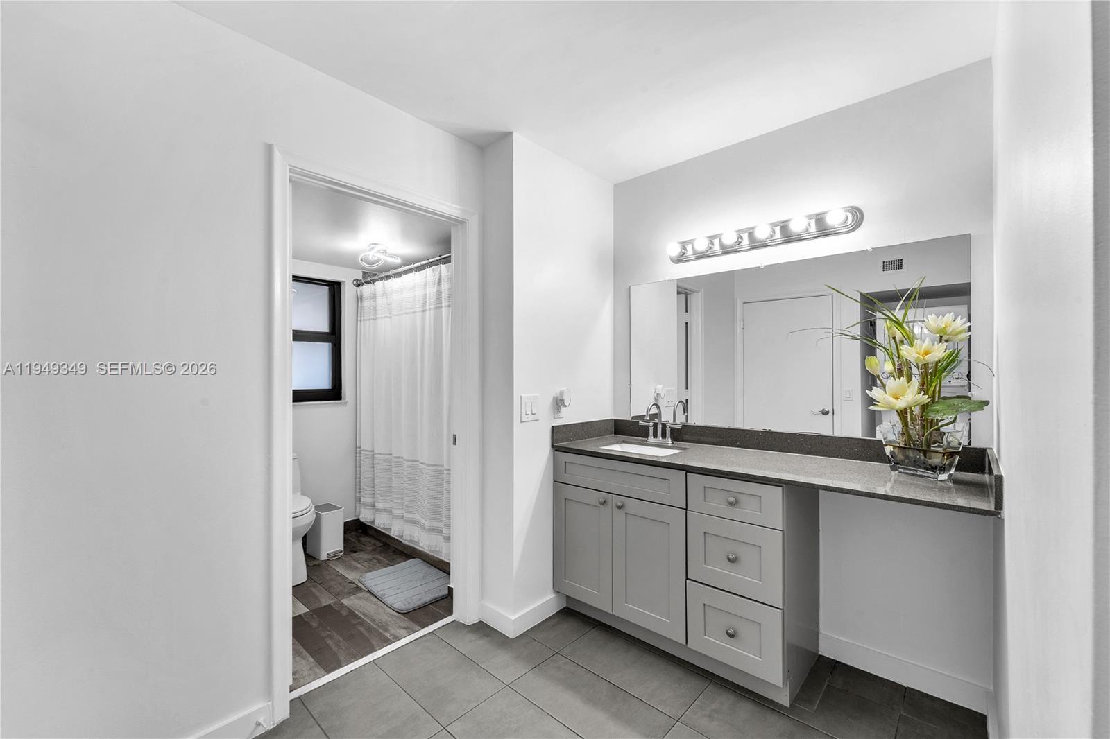 20841 San Simeon Way # 205