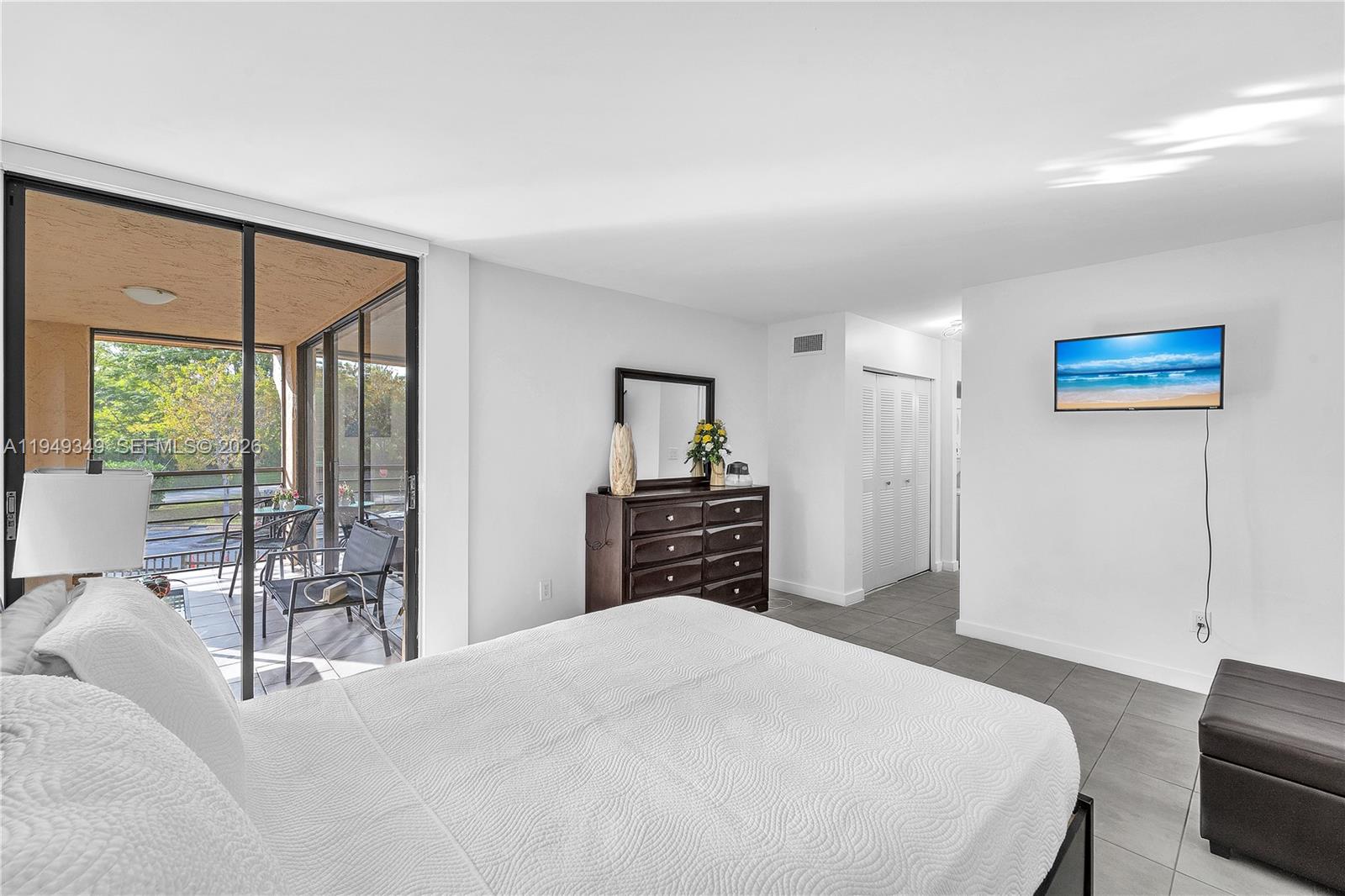 20841 San Simeon Way # 205