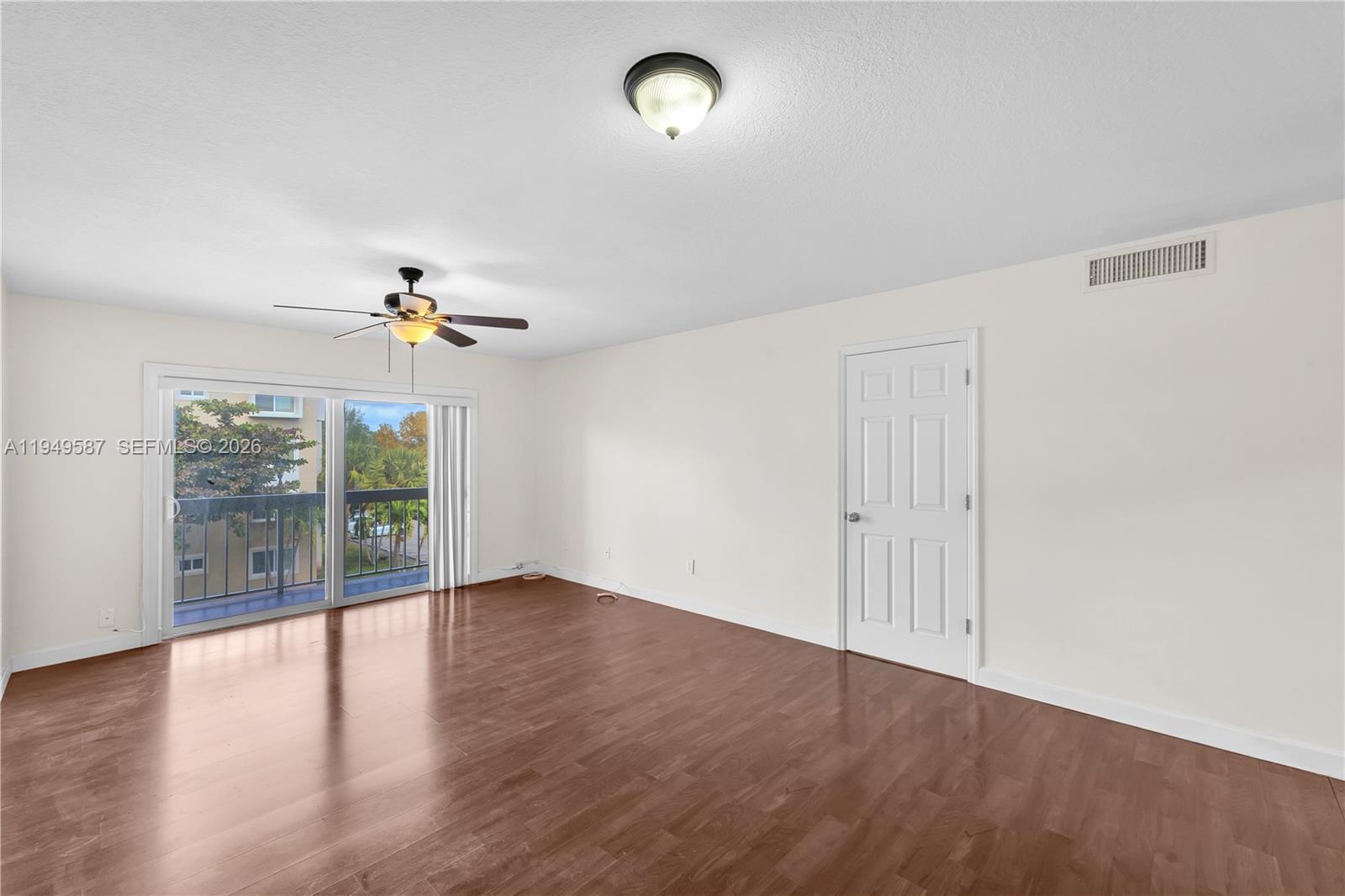 7820 Camino Real # J316