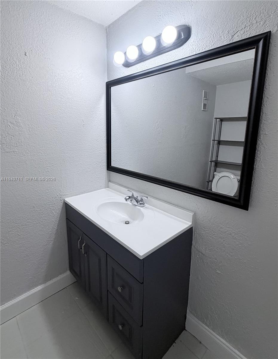 10000 NW 80th Ct # 2247