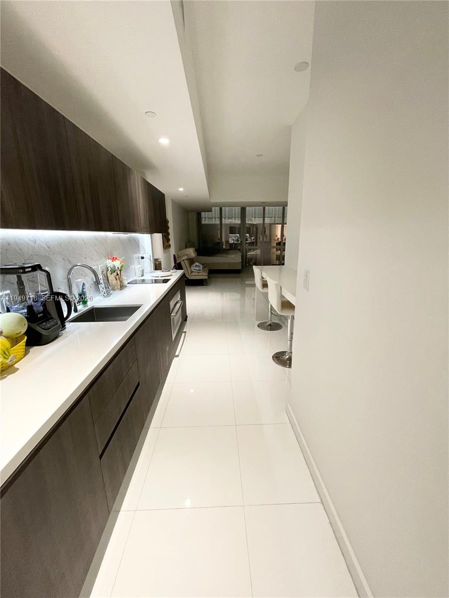 851 NE 1st Ave # 305