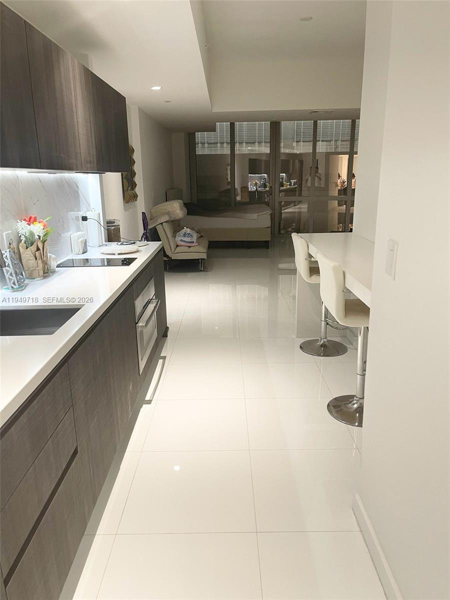 851 NE 1st Ave # 305