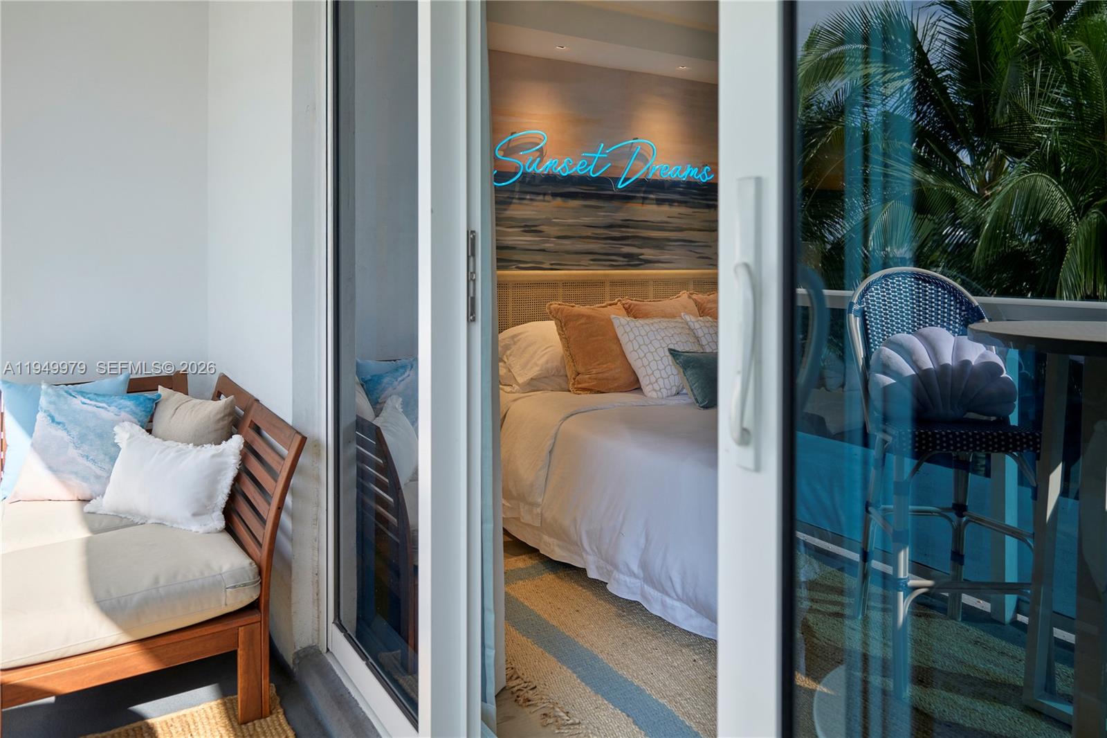 2301 Collins Ave # 329