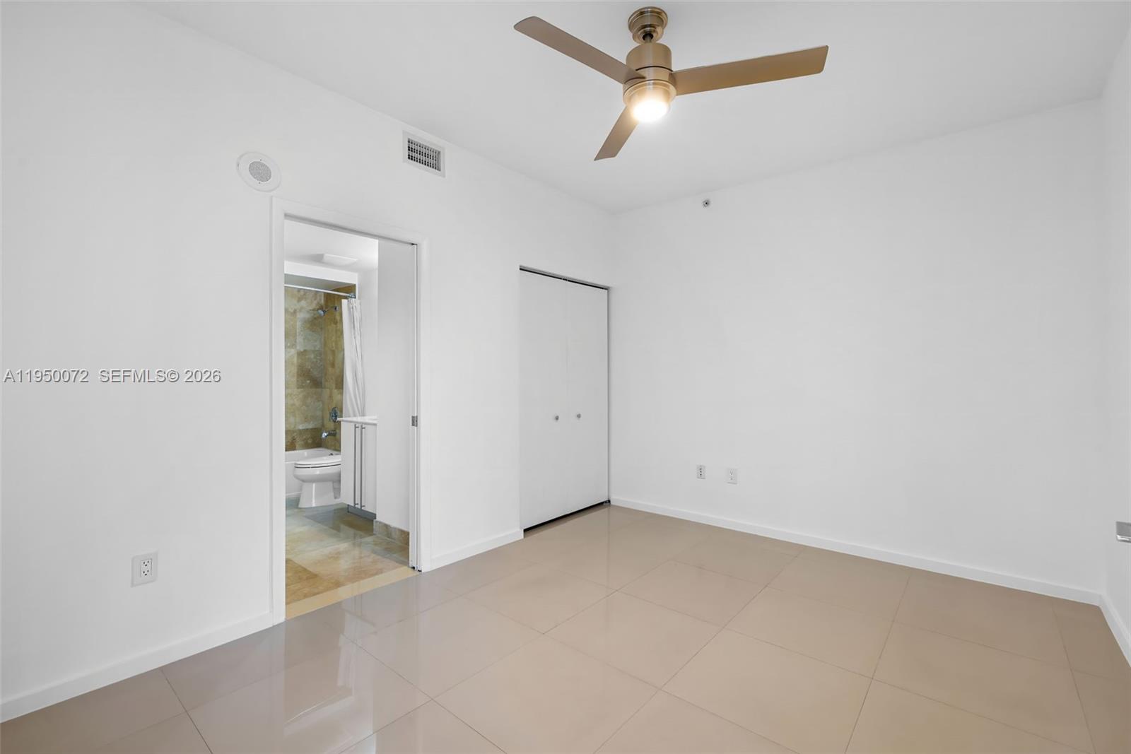 3030 NE 188th St # 606