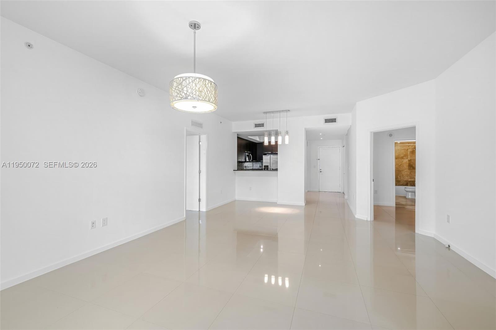 3030 NE 188th St # 606