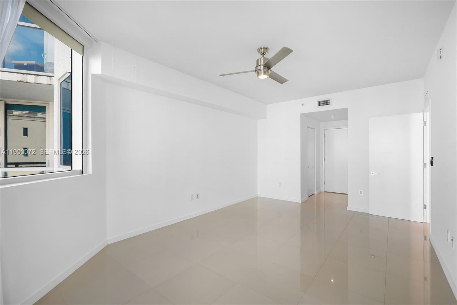 3030 NE 188th St # 606