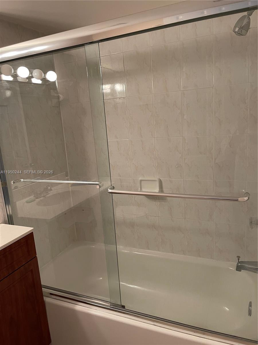 4785 SW 62nd Ave # 101