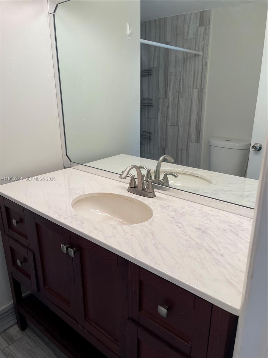 4785 SW 62nd Ave # 101