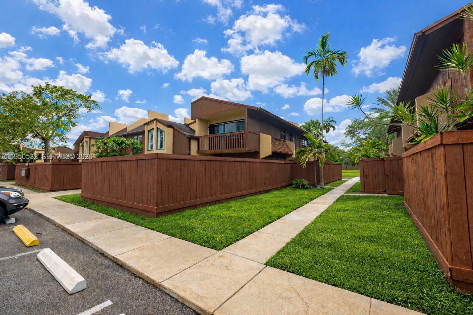 6534 SW 114th Pl # 75 Unit: G-75