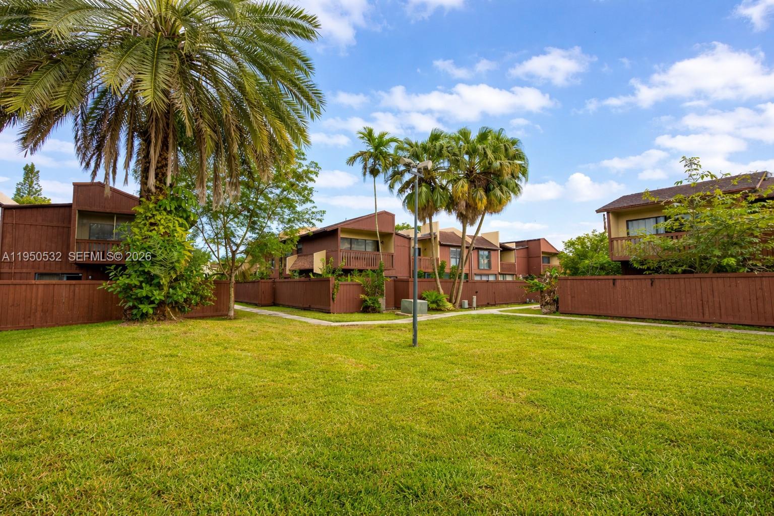 6534 SW 114th Pl # 75 Unit: G-75